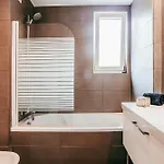 Διαμέρισμα & Typical By Gt House *